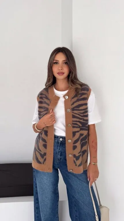Camel Pattern Beard Vest