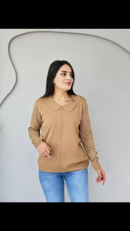 Camel Baby crew neck fine knit sweater